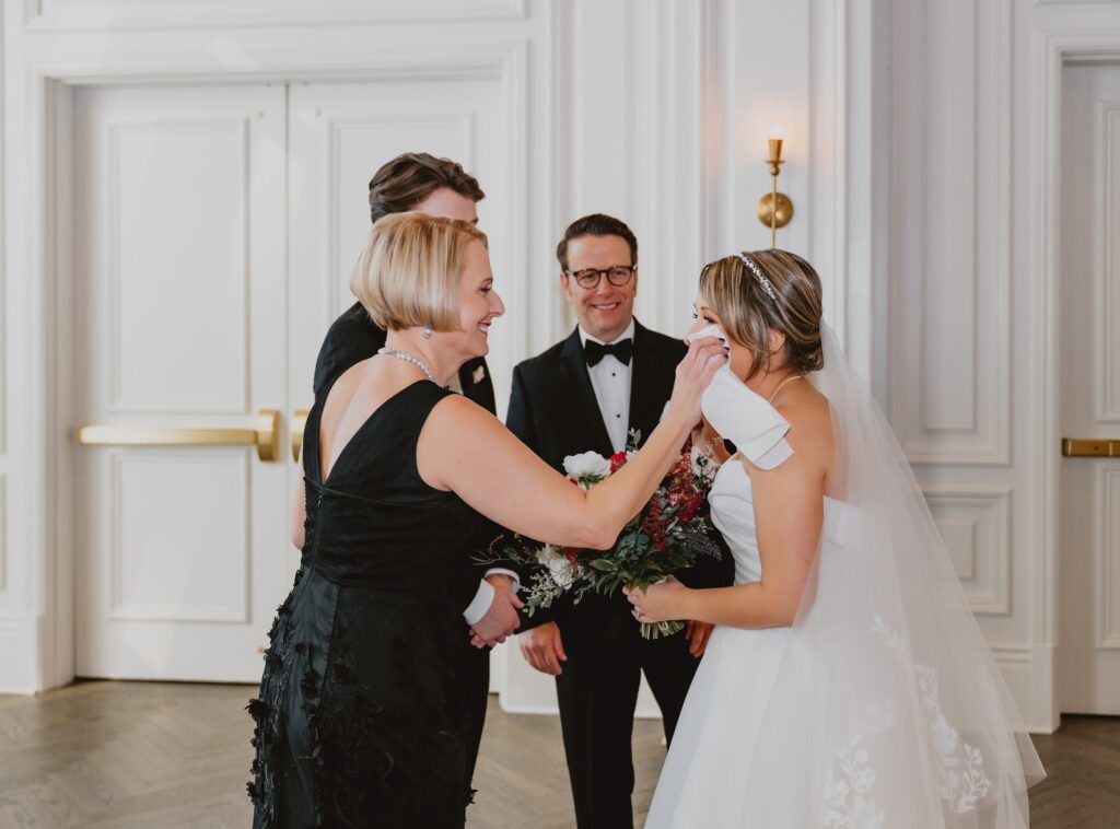 The Adolphus Hotel Wedding by Dallas Wedding Photographer Kyrsten Ashlay Photography