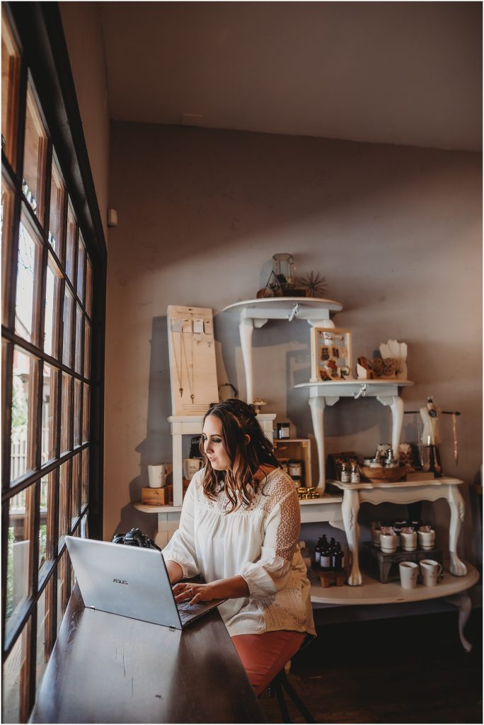 Dallas Wedding Photographer - Kyrsten Ashlay Photography branding session inside coffee shop