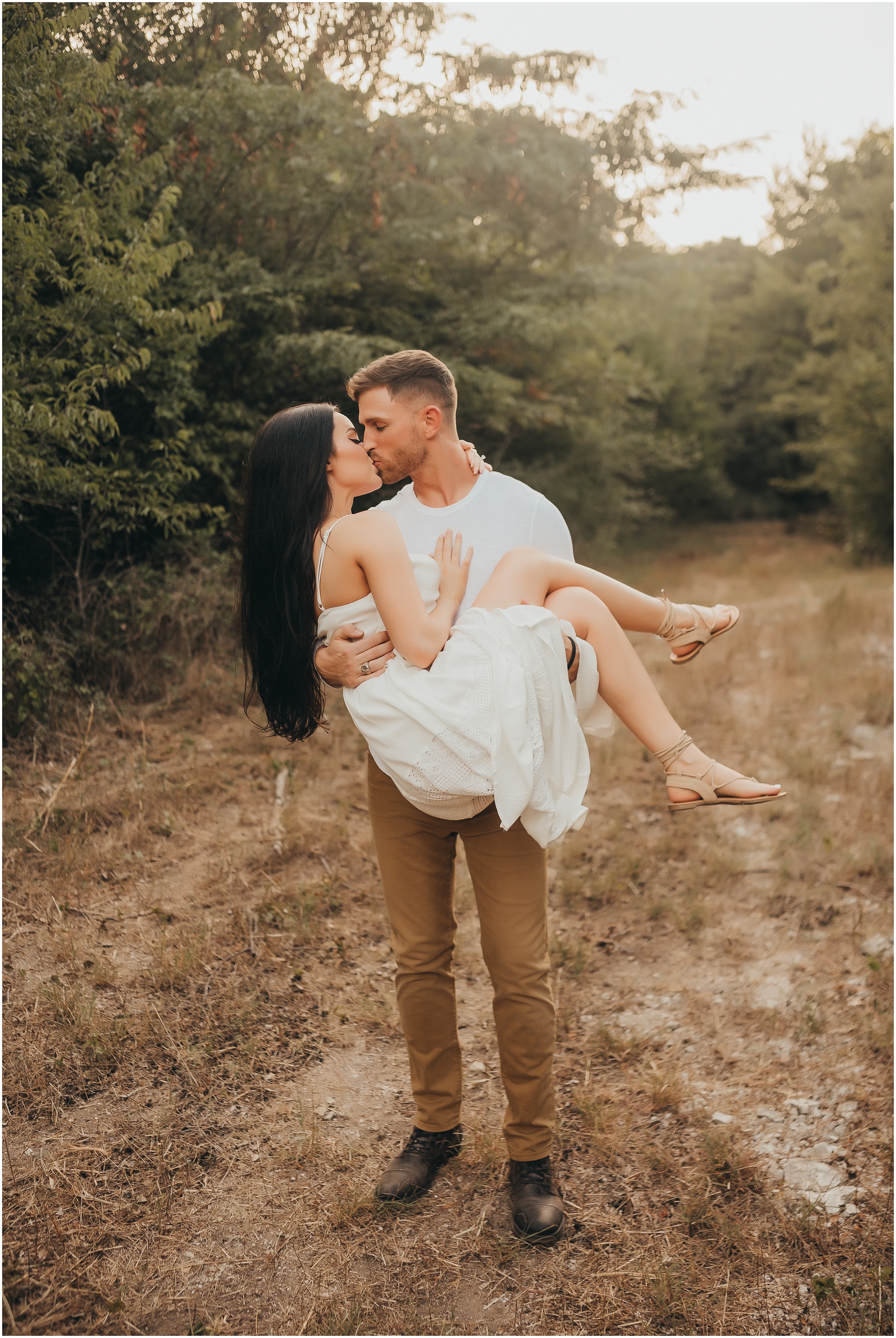 Waxahachie Anniversary Photoshoot by Dallas Wedding Photographer