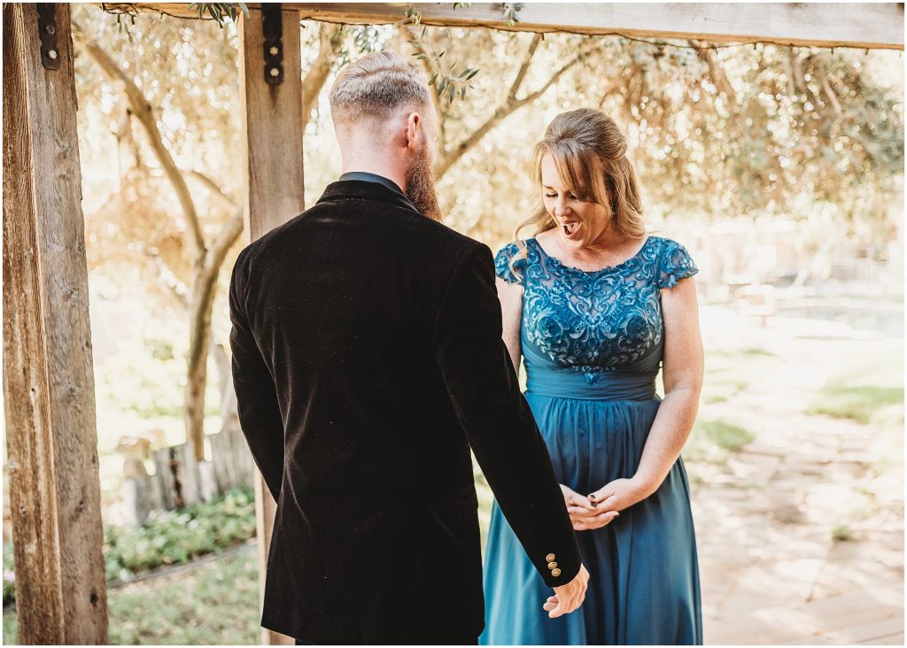 must have wedding photos with mom - Dallas Wedding Photographer