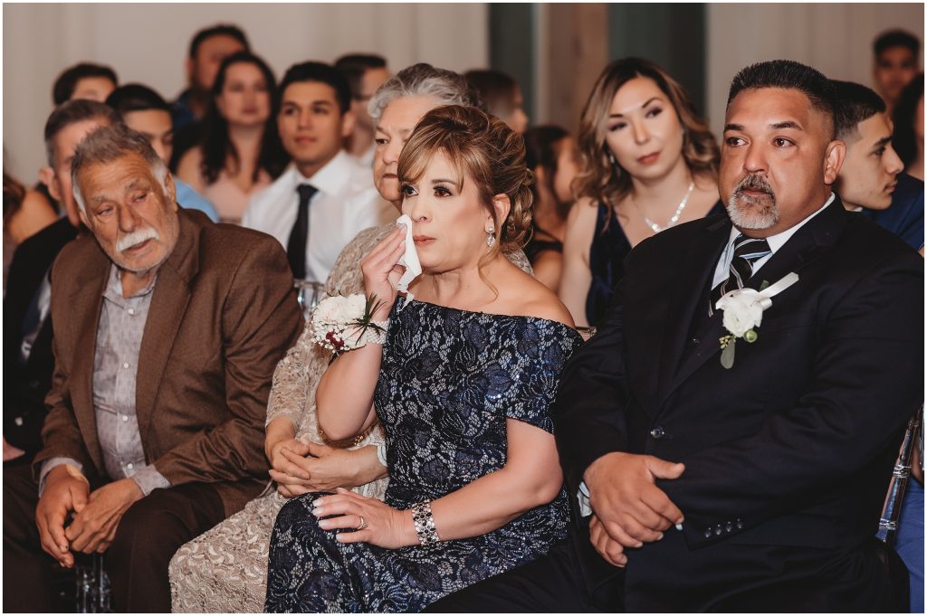 must have wedding photos with mom - Dallas Wedding Photographer