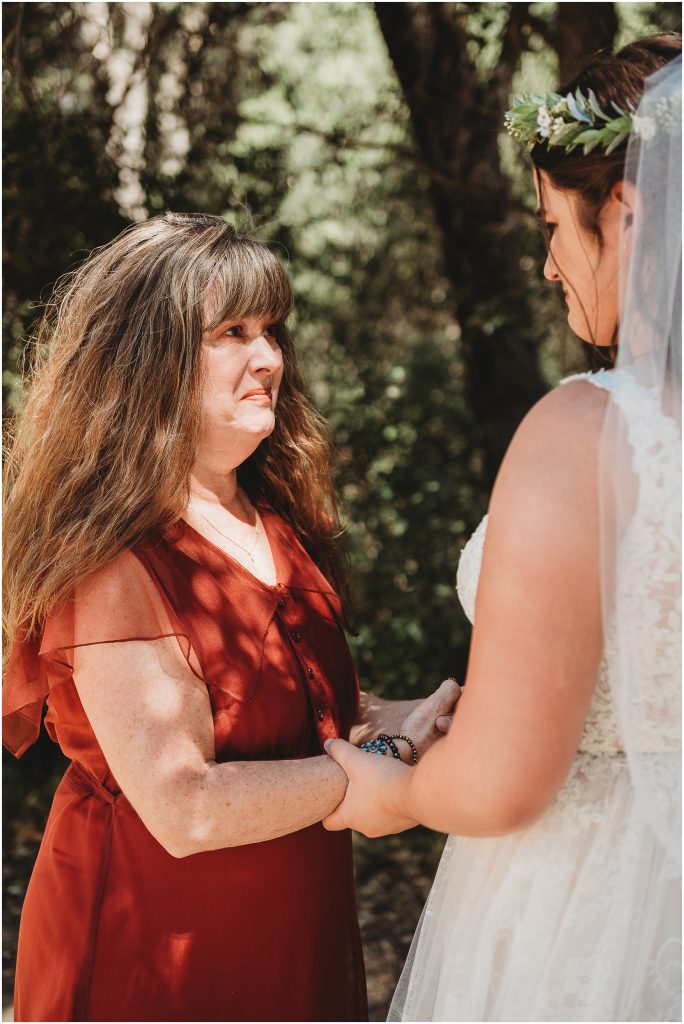 must have wedding photos with mom - Dallas Wedding Photographer