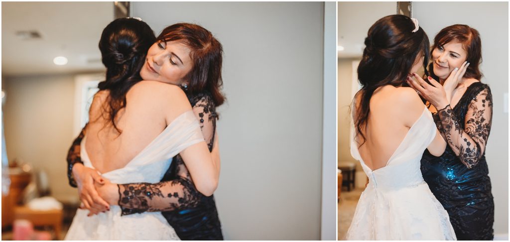 must have wedding photos with mom - Dallas Wedding Photographer