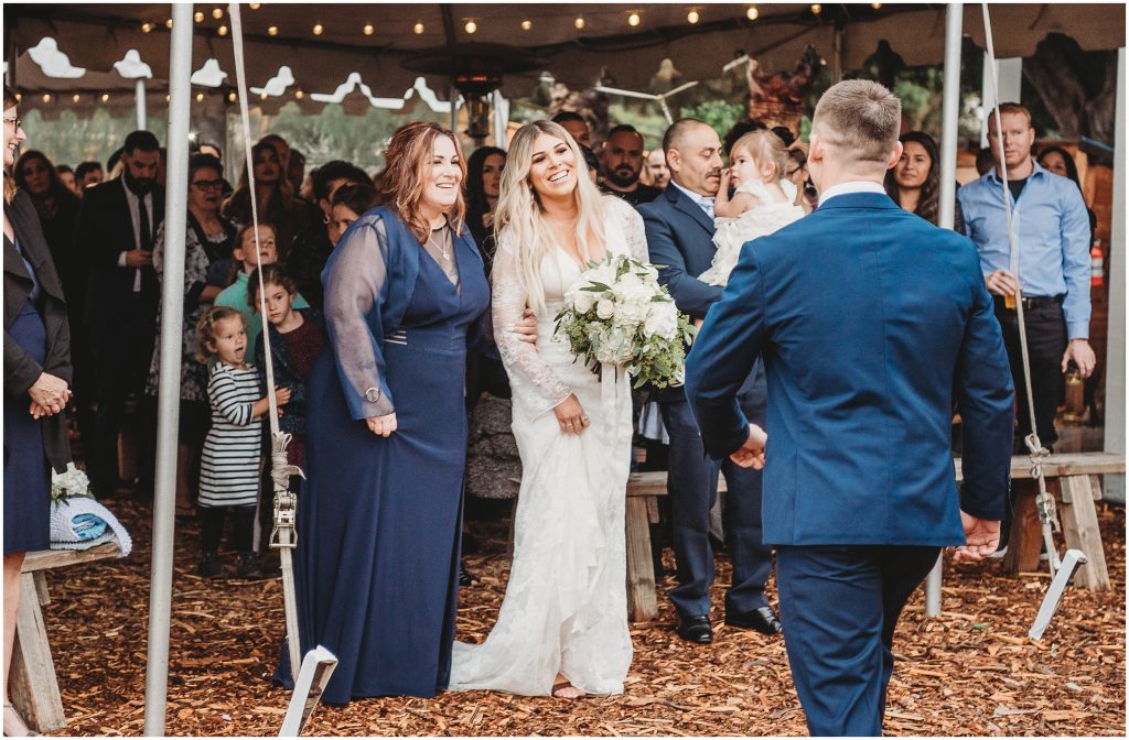 must have wedding photos with mom - Dallas Wedding Photographer