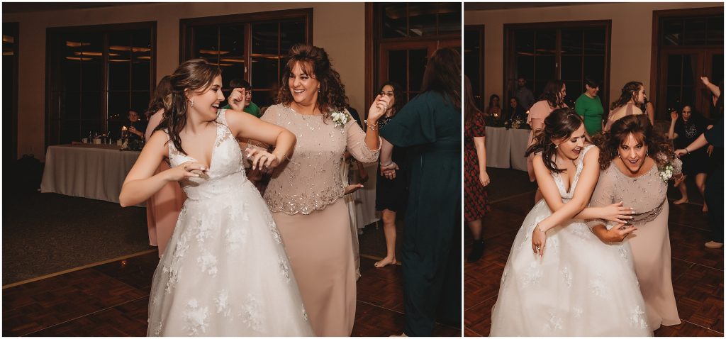 must have wedding photos with mom - Dallas Wedding Photographer