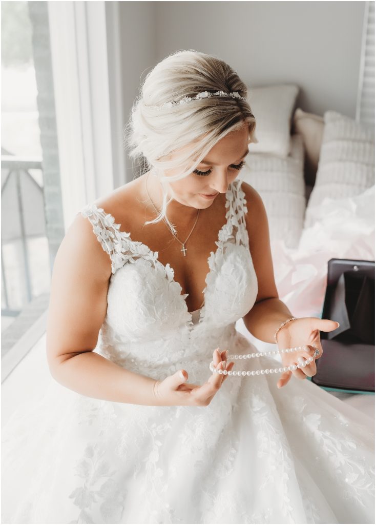 Robert Carr Chapel Wedding in Fort Worth by DFW Wedding Photographer Kyrsten Ashlay Photography