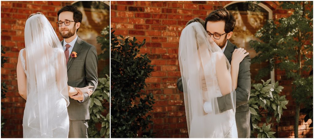 Intimate Fort Worth Backyard Wedding by Fort Worth Wedding Photographer Kyrsten Ashlay Photography 