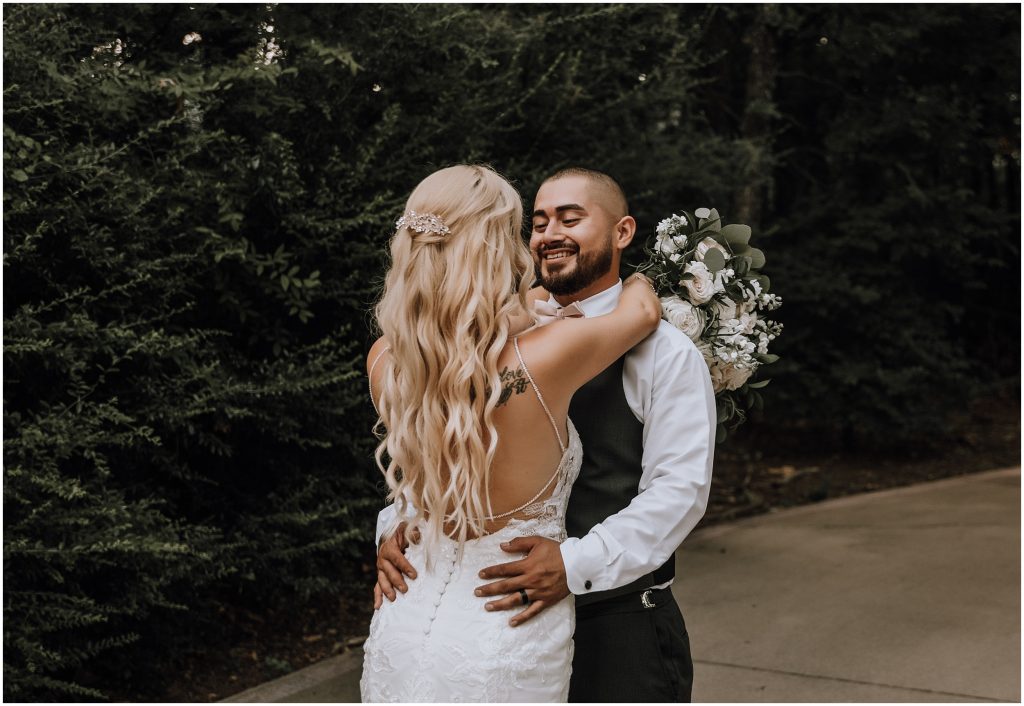 Wildwood Inn Wedding in Denton, TX a Walters Wedding Estates Venue