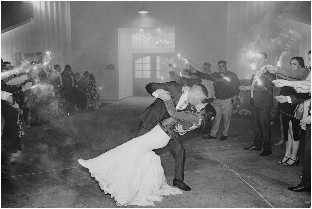 Firefly Gardens Wedding in Midlothian, Texas by Dallas Wedding Photographer Kyrsten Ashlay Photography