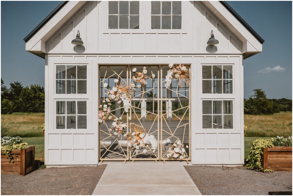 Davis and Grey Farms Modern Boho Editorial by Dallas Wedding Photographer Kyrsten Ashlay Photography