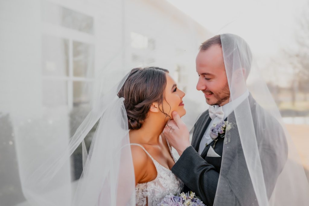 Spring Wedding at The Pearl at Sabine Creek by Dallas Wedding Photographer Kyrsten Ashlay Photography