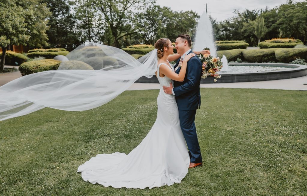 Spring Garden Wedding at Texas Discovery Gardens by Dallas Wedding Photographer Kyrsten Ashlay Photography