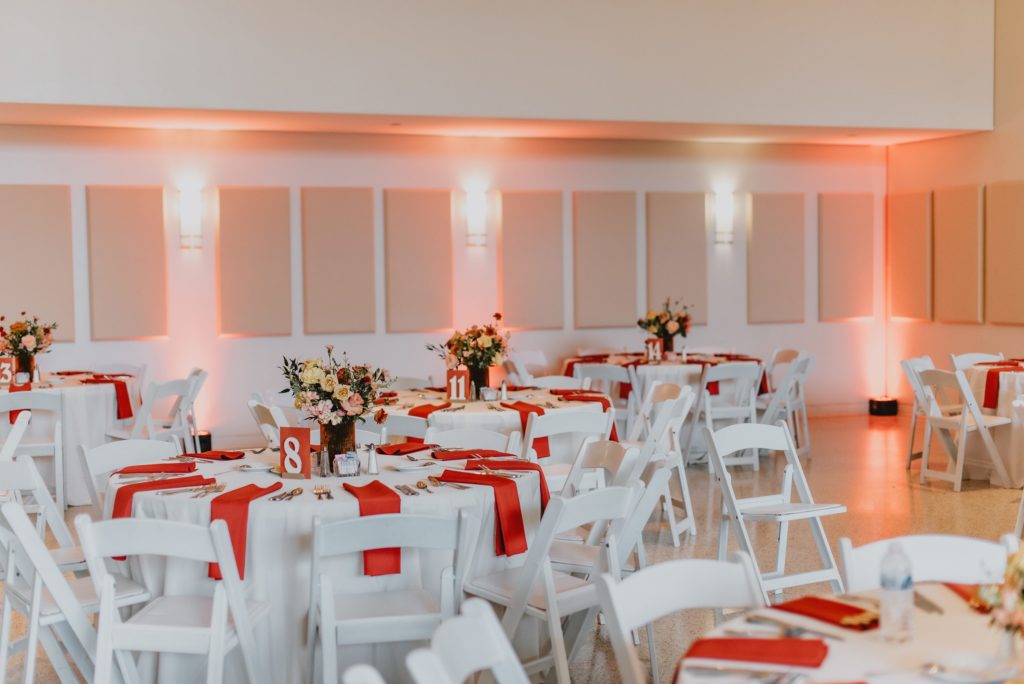 Spring Garden Wedding at Texas Discovery Gardens by Dallas Wedding Photographer Kyrsten Ashlay Photography