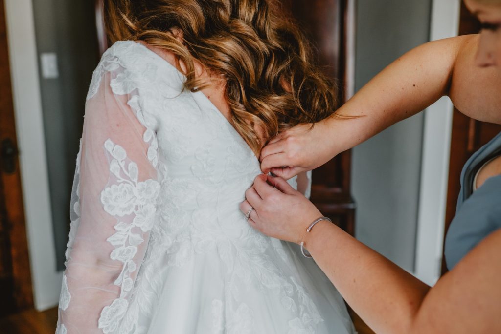 Wedding at The Manor House in Littleton, CO by Denver Wedding Photographer Kyrsten Ashlay Photography