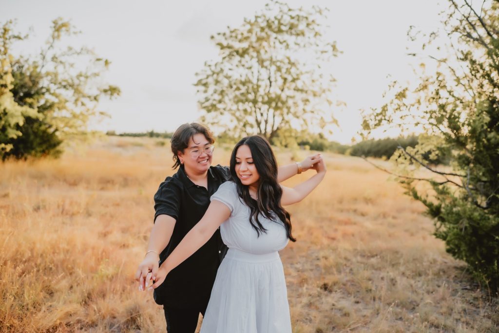 Summer Engagement Session at Arbor Hills Nature Preserve in Plano TX by Dallas Wedding Photographer Kyrsten Ashlay Photography