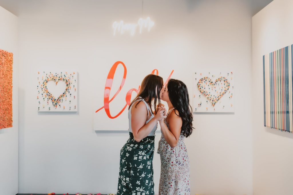 Proposal at Laura Rathe Fine Art Gallery in Dallas by Dallas Wedding Photographer Kyrsten Ashlay Photography