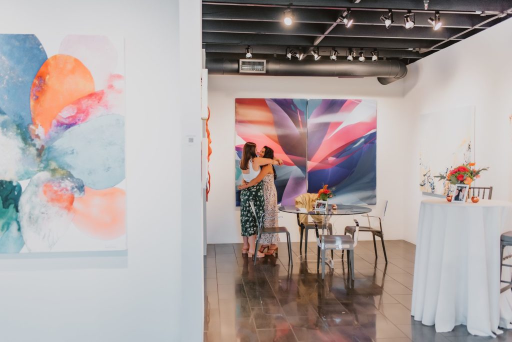 Proposal at Laura Rathe Fine Art Gallery in Dallas by Dallas Wedding Photographer Kyrsten Ashlay Photography