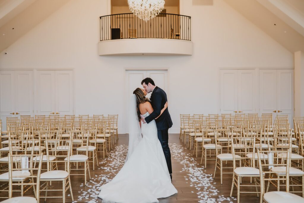 Hillside Estate Wedding by Dallas Wedding Photographer Kyrsten Ashlay Photography