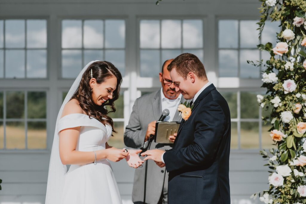 Summer Wedding at Davis and Grey Farms in Celeste TX by Dallas Wedding Photographer Kyrsten Ashlay Photography