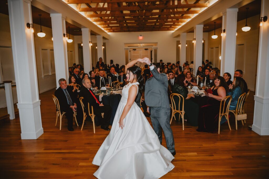The Cliff House Wedding a Boxwood Hospitality Wedding Venue by Dallas Wedding Photographer Kyrsten Ashlay Photography