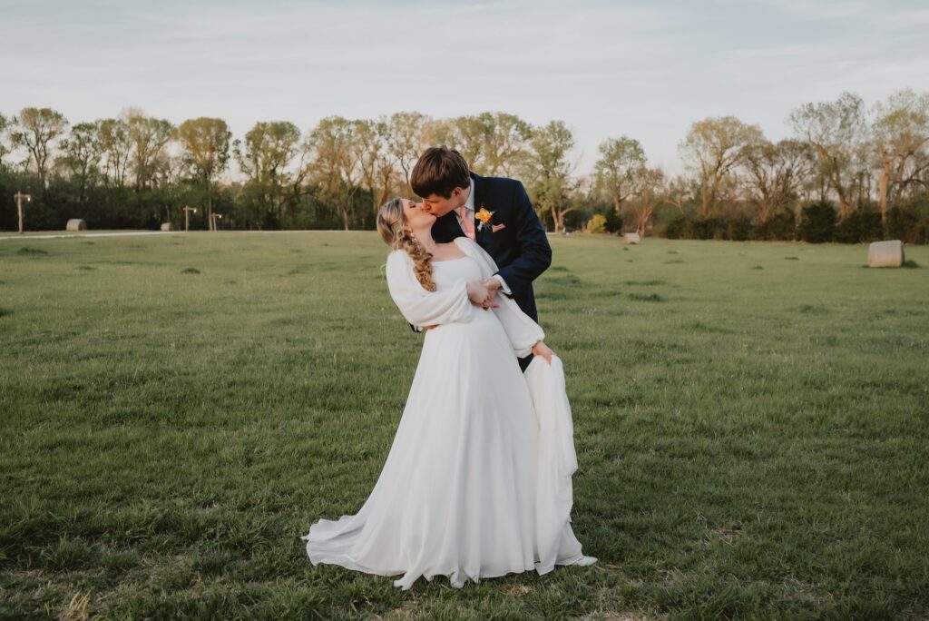 The Brooks at Weatherford Wedding by Fort Worth Wedding Photographer Kyrsten Ashlay Photography