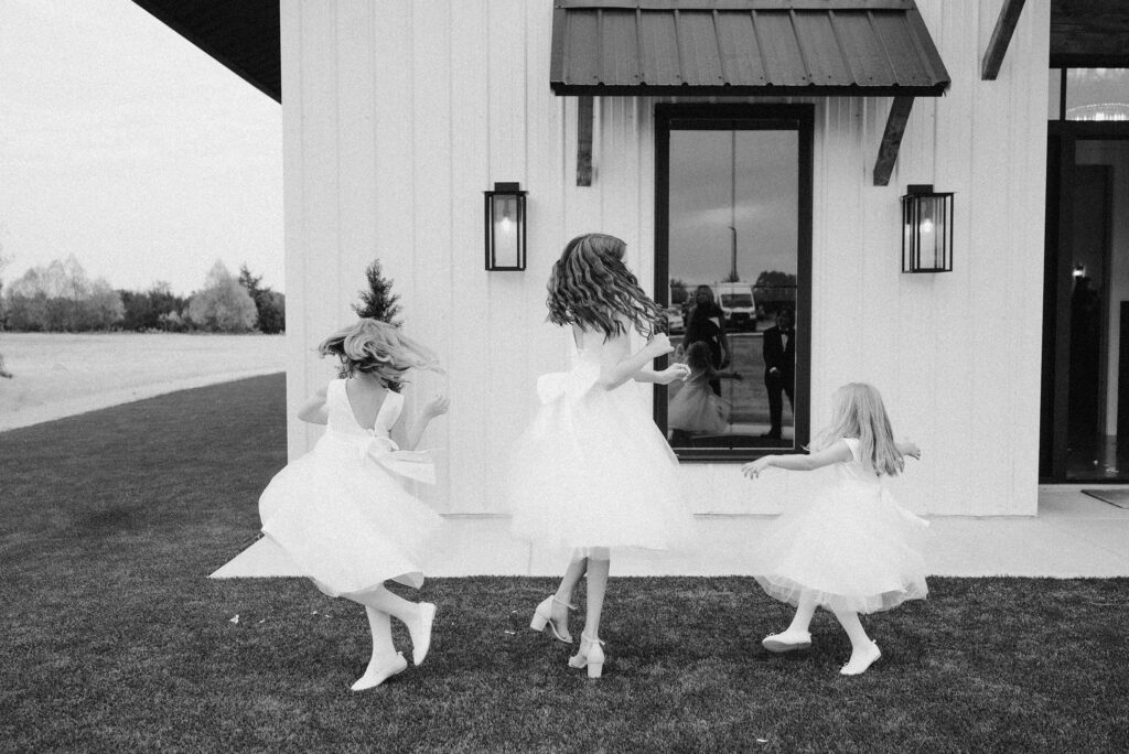 Davis and Grey Farms Wedding by Dallas Wedding Photographer Kyrsten Ashlay Photography