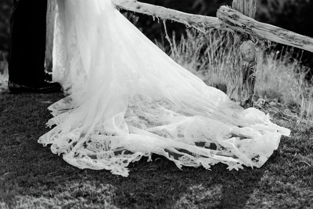 Classy Fall Wedding at Dove Ridge Vineyard in Weatherford, TX by Dallas Wedding Photographer Kyrsten Ashlay Photography