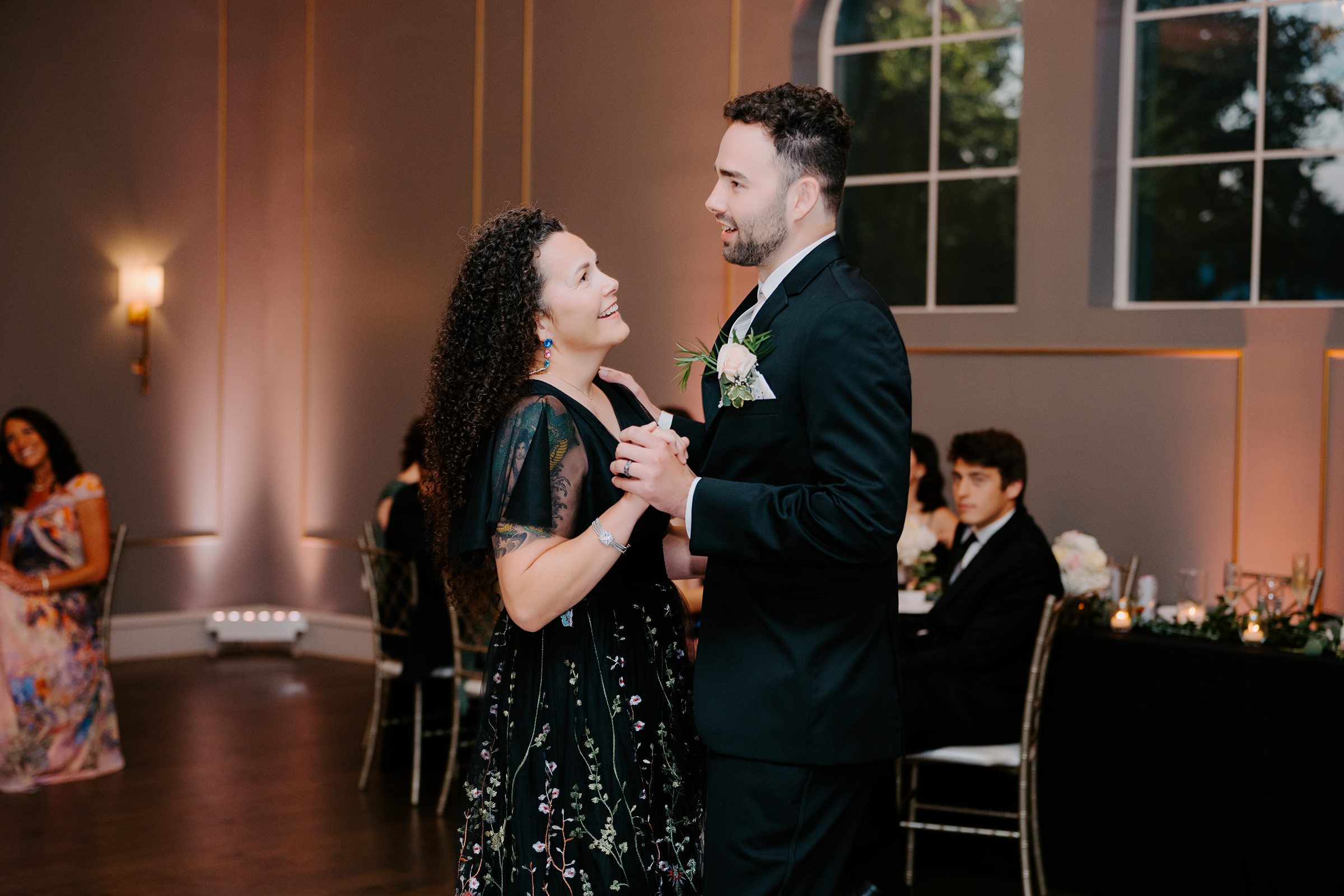 modern elegant wedding at The Montclair Colleyville TX