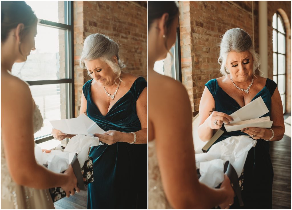 must have wedding photos with mom - Dallas Wedding Photographer