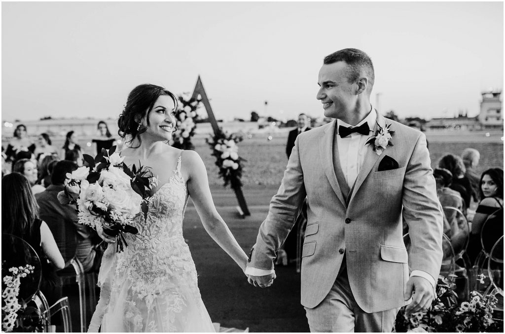 five considerations for the best ceremony time by Dallas Wedding Photographer Kyrsten Ashlay Photography