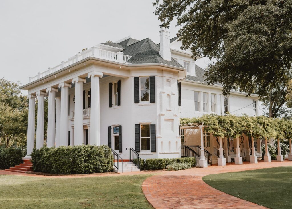 Woodbine Mansion Wedding by Austin Wedding Photographer