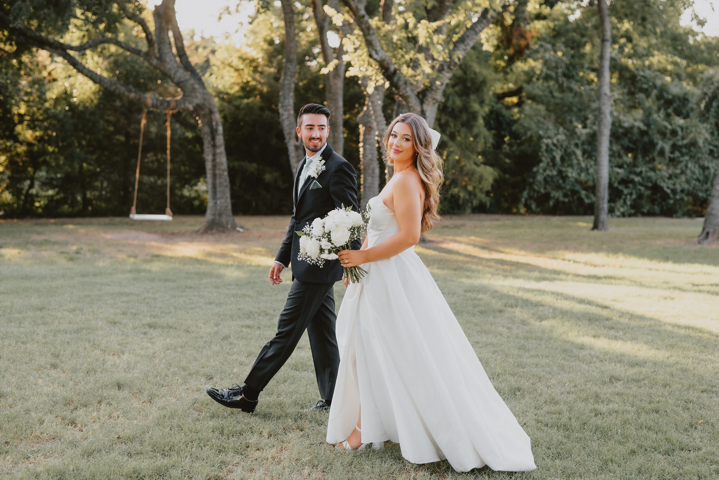 Firefly Garden Wedding by Dallas Wedding Photographer Kyrsten Ashlay Photography